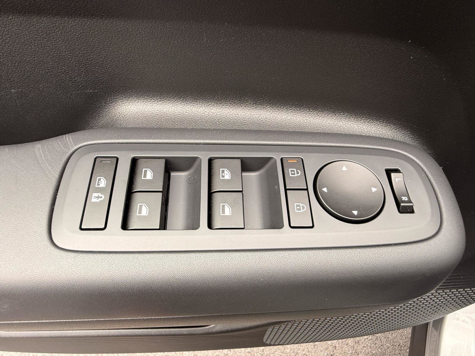 Certified 2026 Hyundai Santa Fe SE AWD/4WD image 13