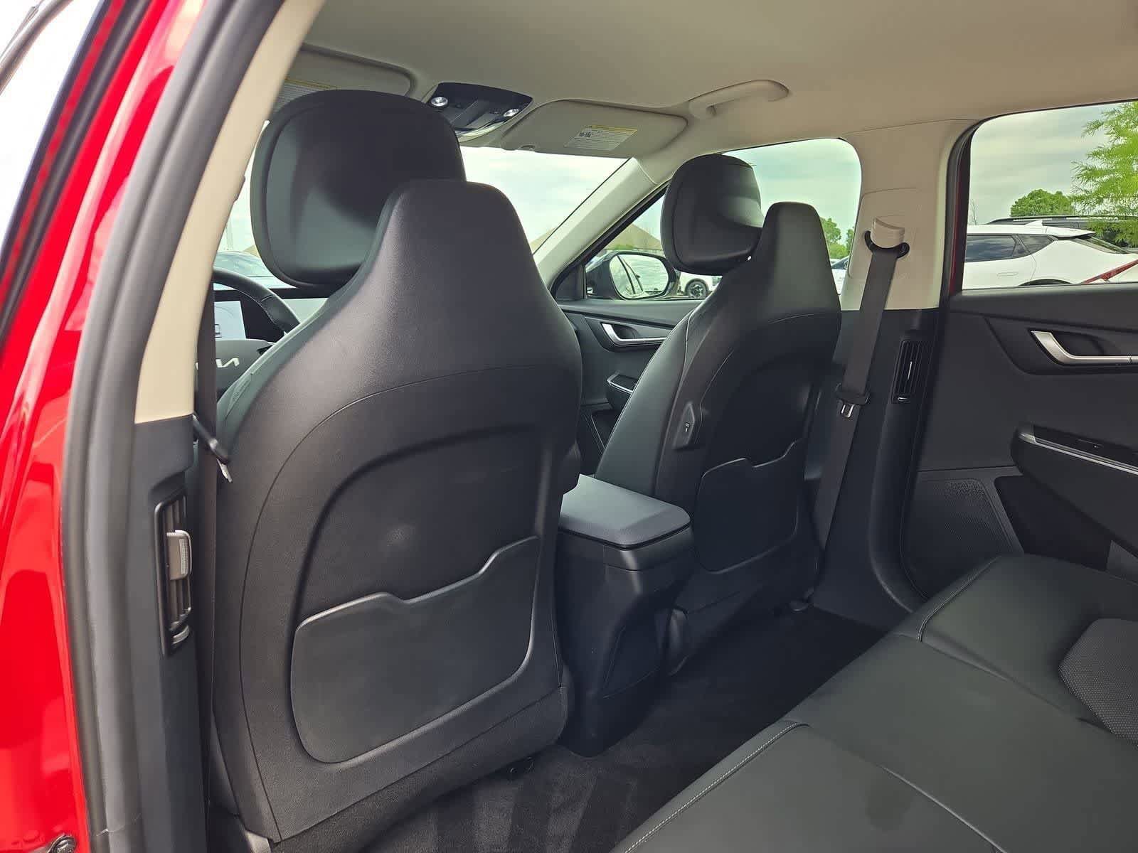 Certified 2024 Kia EV6 Light RWD image 15