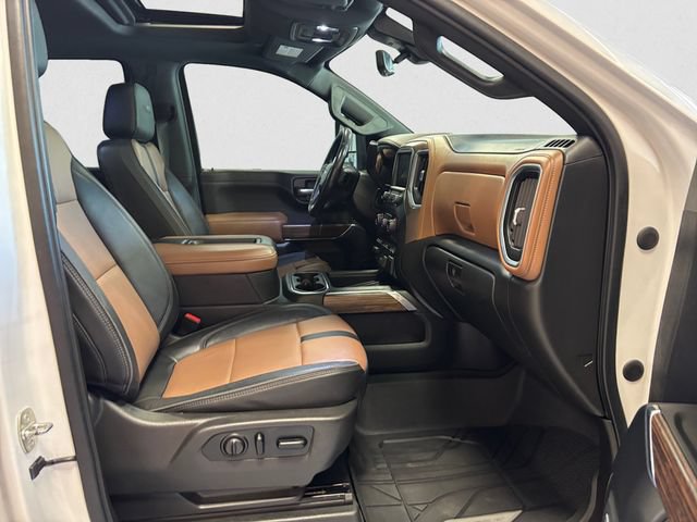 Used 2021 Chevrolet Silverado 1500 High Country w/ Technology Package AWD/4WD image 16