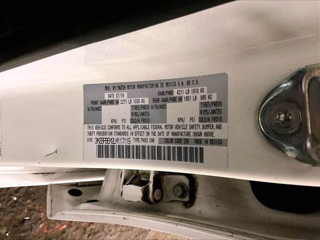 Used 2020 MAZDA MAZDA3 AWD Sedan w/ Premium Package image 32