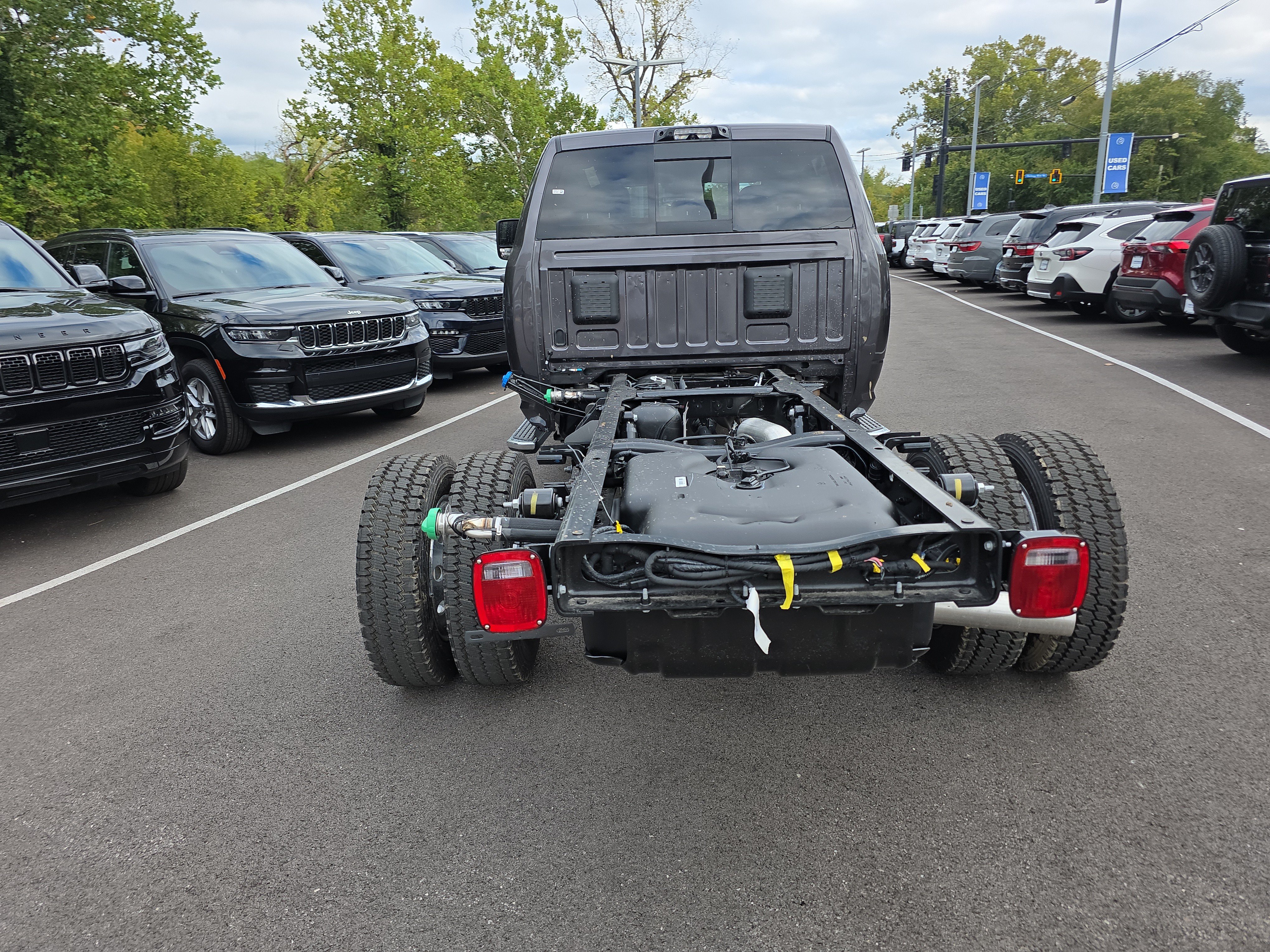 New 2027 RAM 5500 4x4 Crew Cab image 24