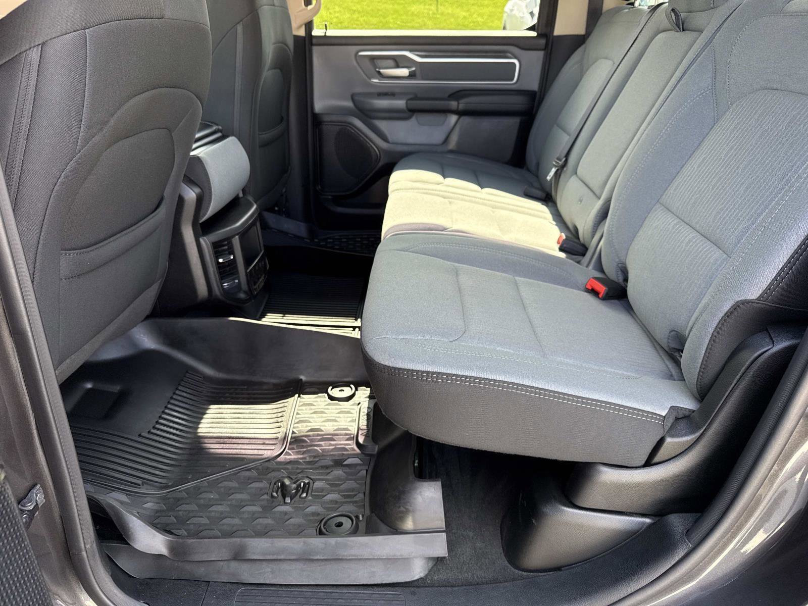 Used 2020 RAM 1500 Big Horn AWD/4WD image 23