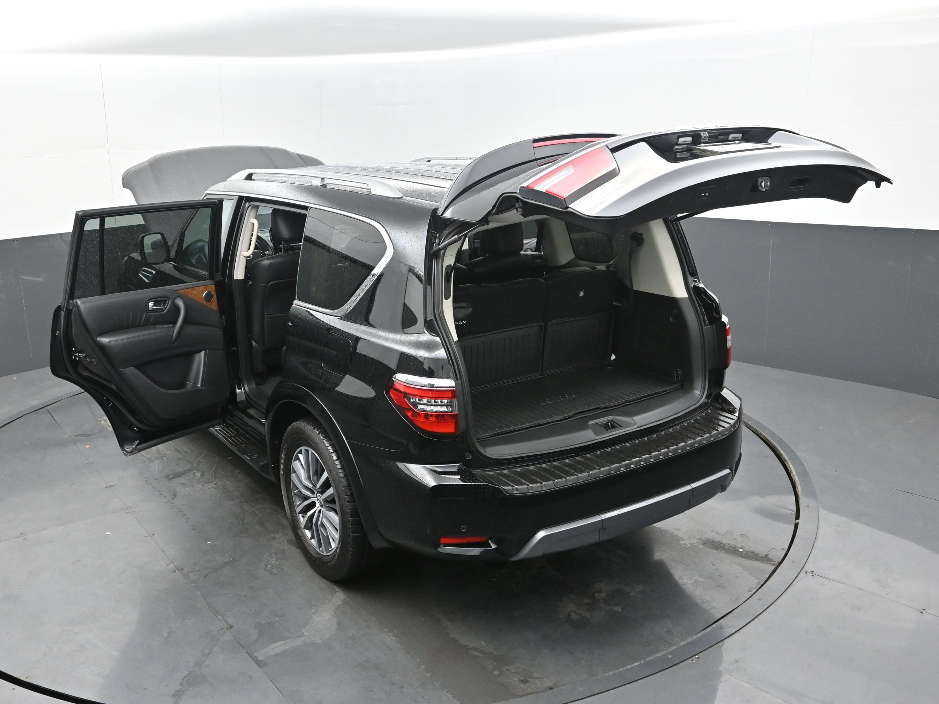 Used 2024 Nissan Armada SL w/ Cargo Package image 41