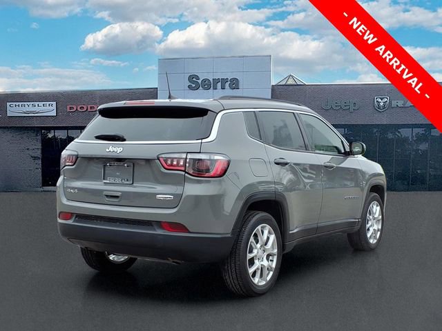 Used 2023 Jeep Compass Latitude image 6