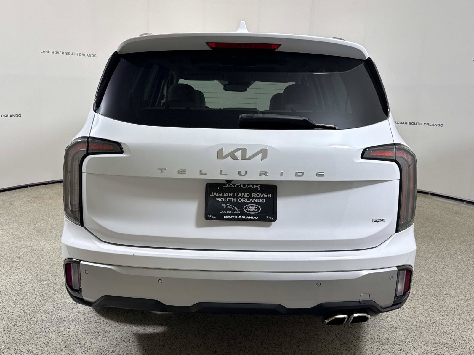 Used 2023 Kia Telluride SX AWD/4WD image 4