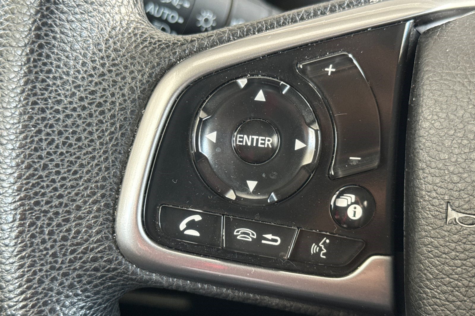 Used 2019 Honda CR-V EX image 30