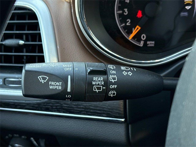 Used 2019 Jeep Grand Cherokee Summit image 26