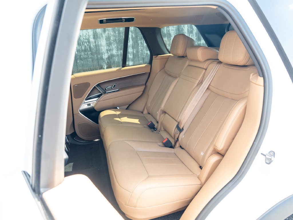 Used 2023 Land Rover Range Rover SE AWD/4WD image 35