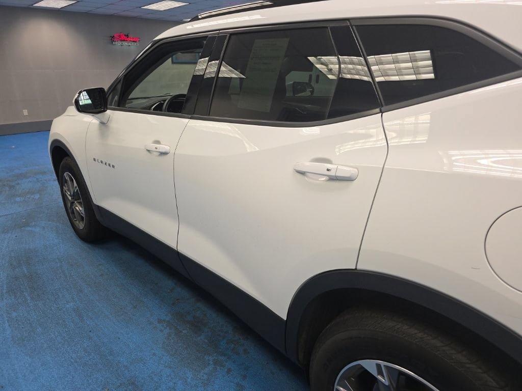 Certified 2024 Chevrolet Blazer LT w/ Convenience Package FWD image 12