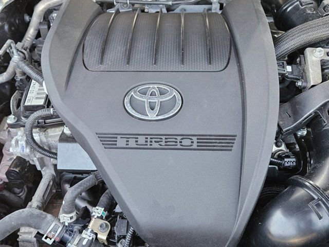 Used 2024 Toyota Highlander LE AWD/4WD image 23