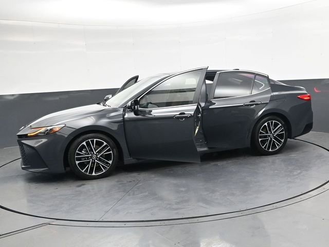 Used 2025 Toyota Camry XLE w/ Premium Plus Package FWD image 37