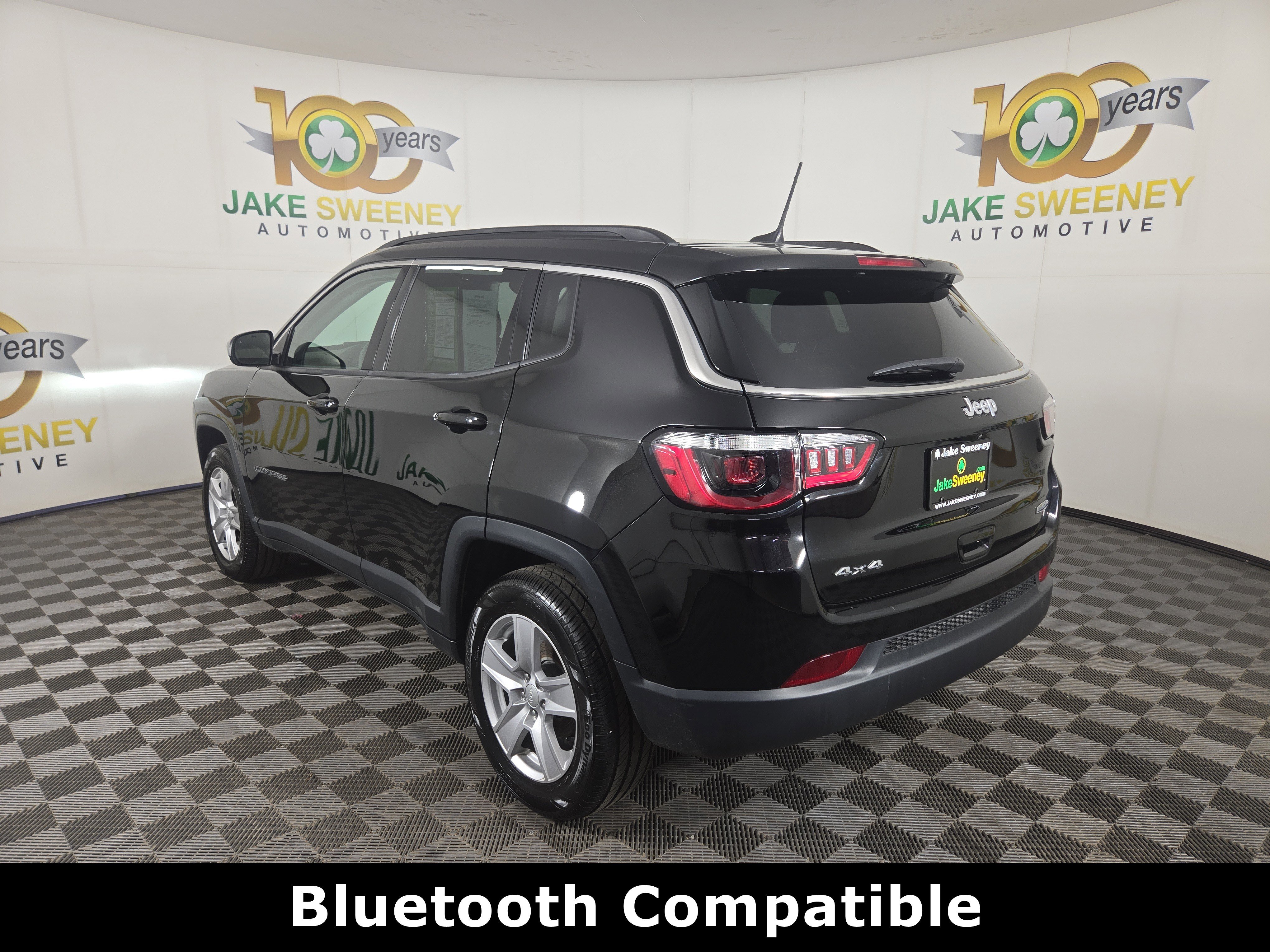 Certified 2022 Jeep Compass Latitude w/ Sun and Sound Group AWD/4WD image 7