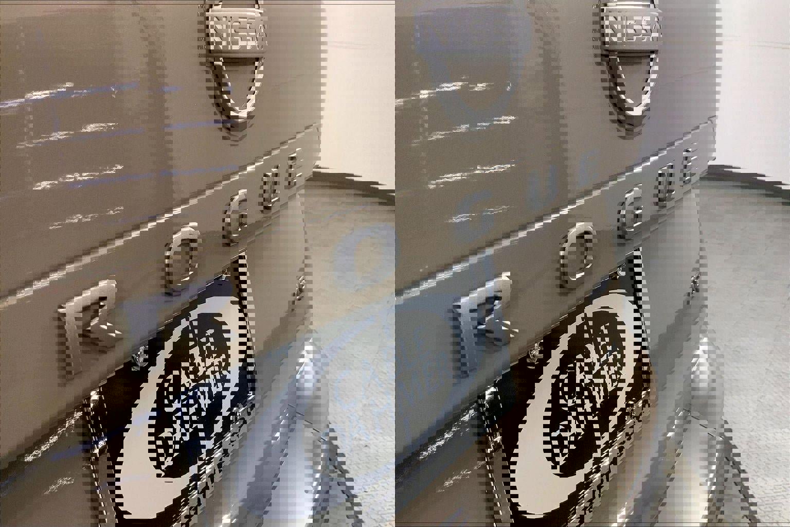 Used 2025 Nissan Rogue SV image 8