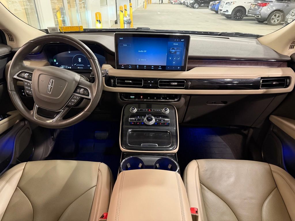 Used 2023 Lincoln Nautilus Reserve AWD/4WD image 27