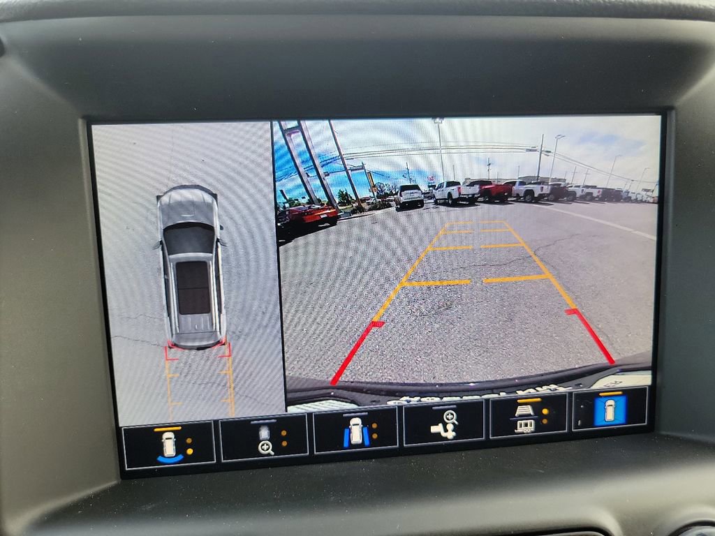 New 2024 GMC Terrain SLT w/ Infotainment Package II AWD/4WD image 21