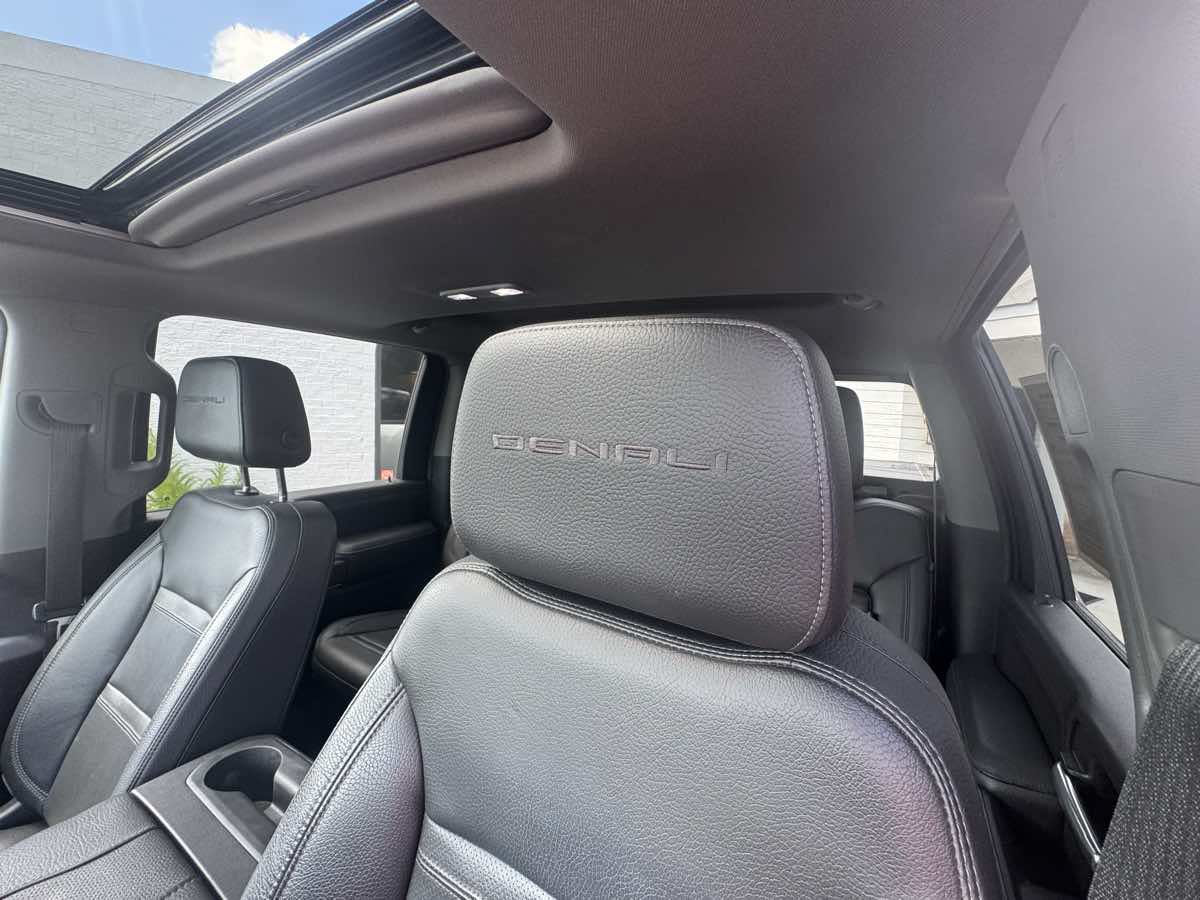 Used 2021 GMC Sierra 2500 Denali w/ Denali Ultimate Package AWD/4WD image 19