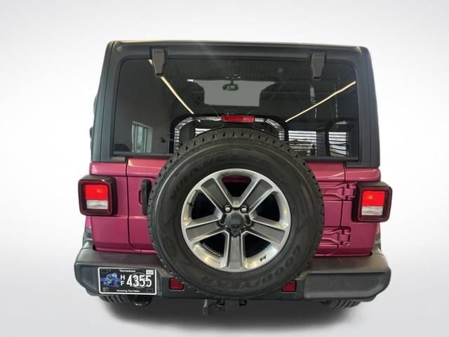 Used 2022 Jeep Wrangler Unlimited Sahara w/ Cold Weather Group AWD/4WD image 7
