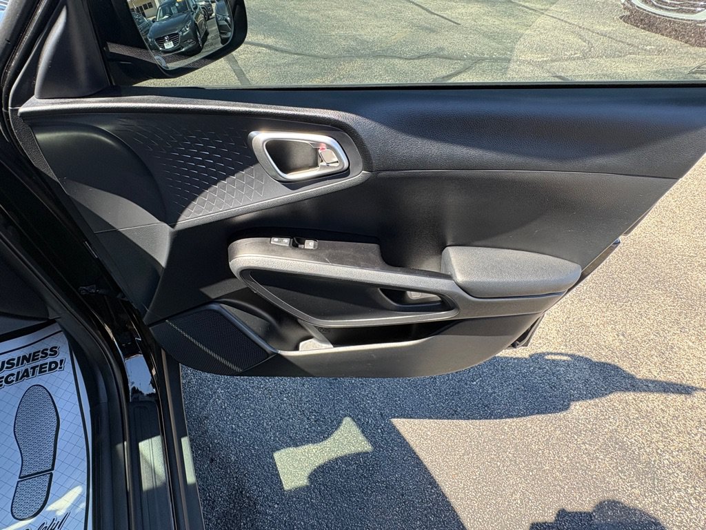 Used 2021 Kia Soul EX FWD image 15