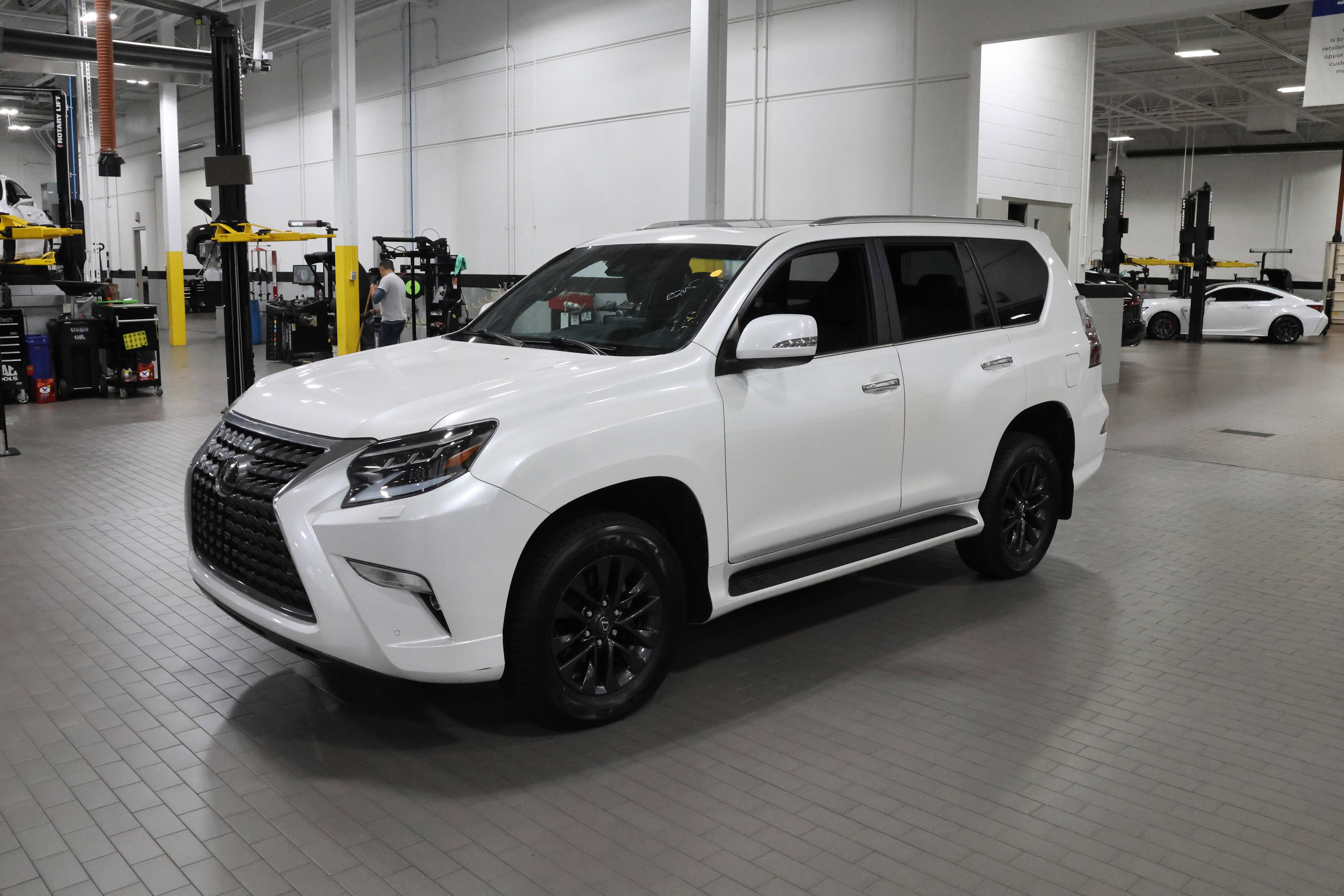 Used 2023 Lexus GX 460 Premium image 5