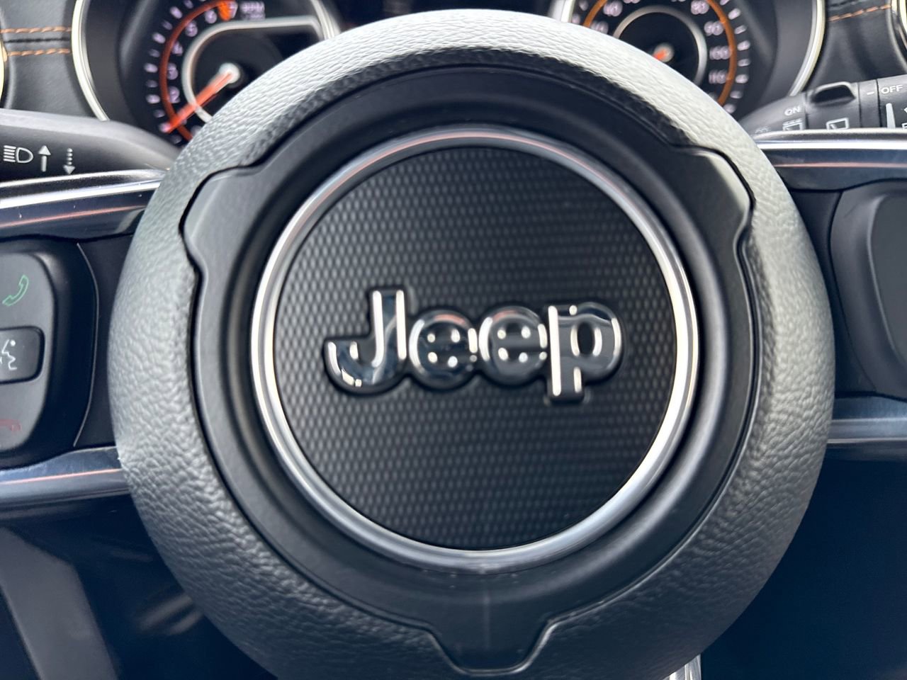 Used 2021 Jeep Wrangler Unlimited Sahara image 28