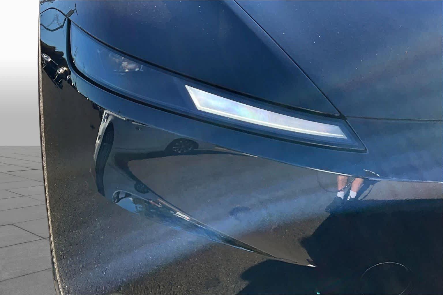 Used 2026 Tesla Model Y 2WD image 27