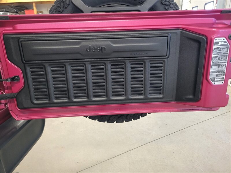 Used 2024 Jeep Wrangler Unlimited Sport AWD/4WD image 77