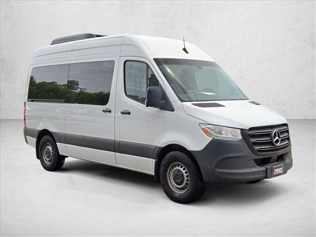 Used 2024 Mercedes-Benz Sprinter 2500 image 3