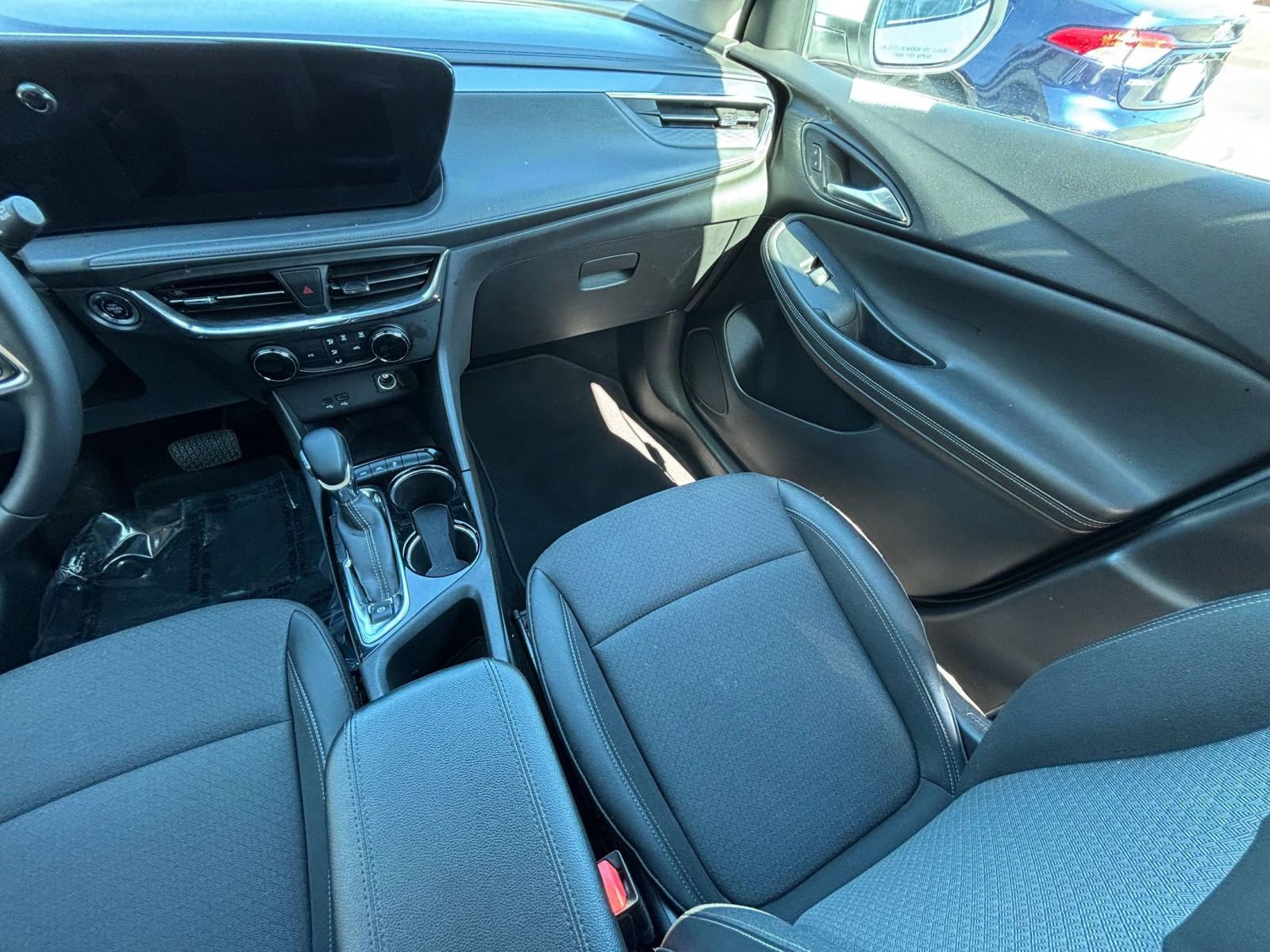 Used 2025 Buick Encore GX Preferred AWD/4WD image 40