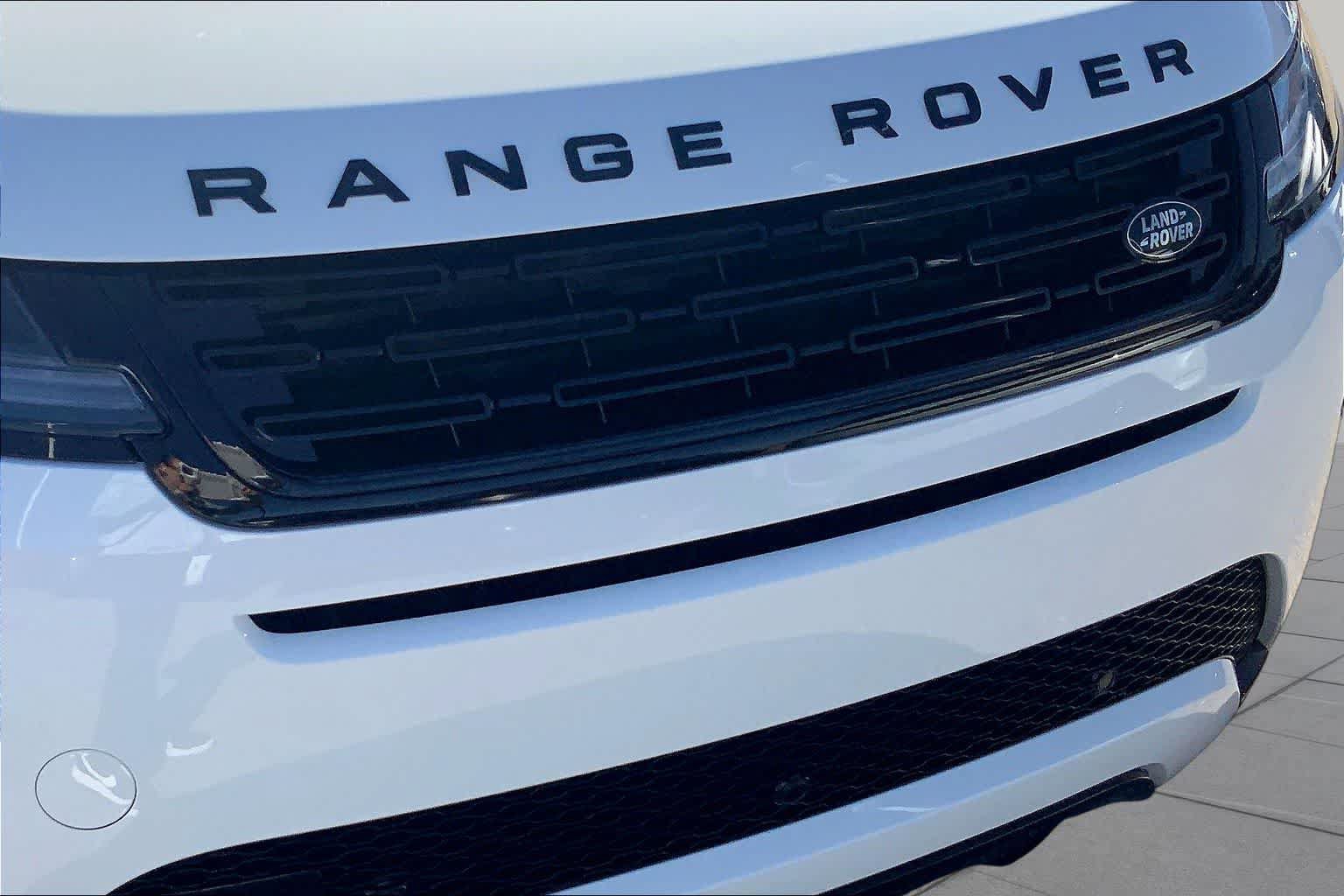 Certified 2025 Land Rover Range Rover Evoque Dynamic SE AWD/4WD image 29