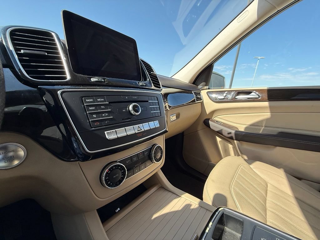 Used 2017 Mercedes-Benz GLE 350 image 12