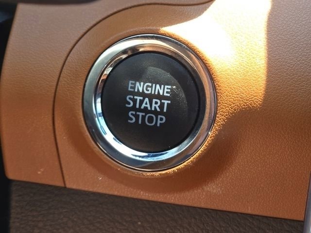 Used 2019 Toyota Avalon Limited w/ Advanced Safety Package FWD image 17