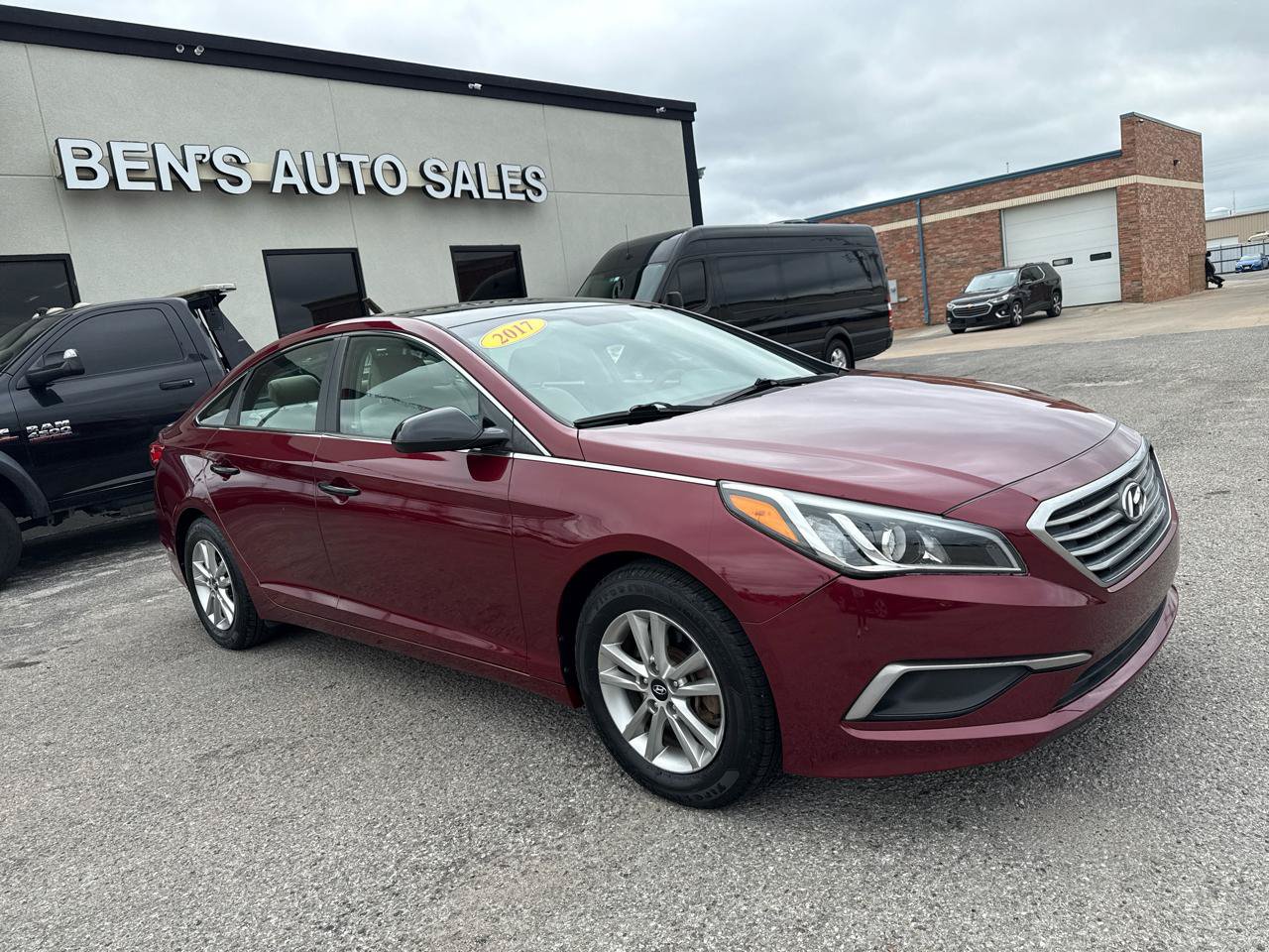 Used 2017 Hyundai Sonata SE FWD image 4