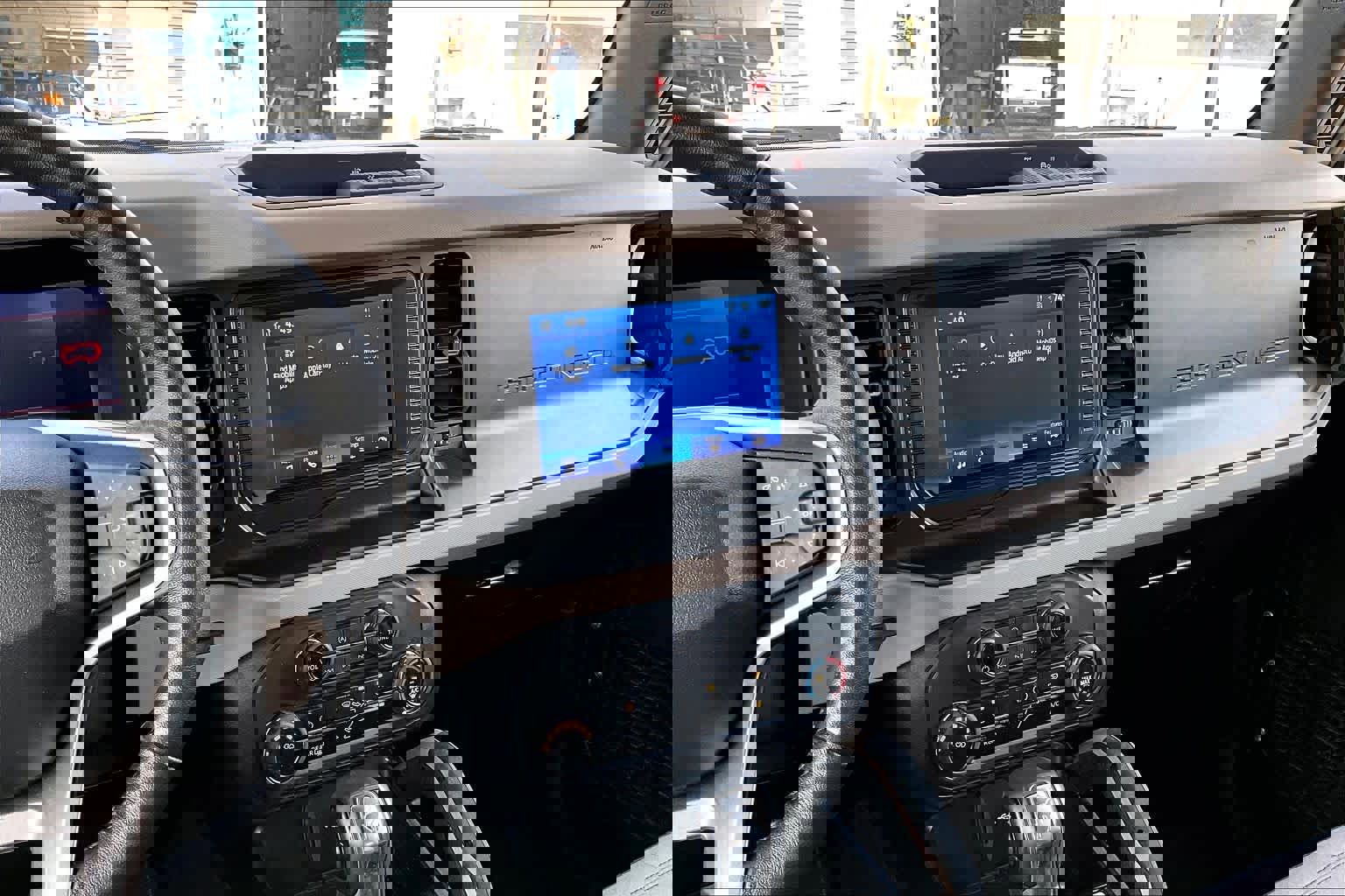 Used 2023 Ford Bronco Big Bend image 9