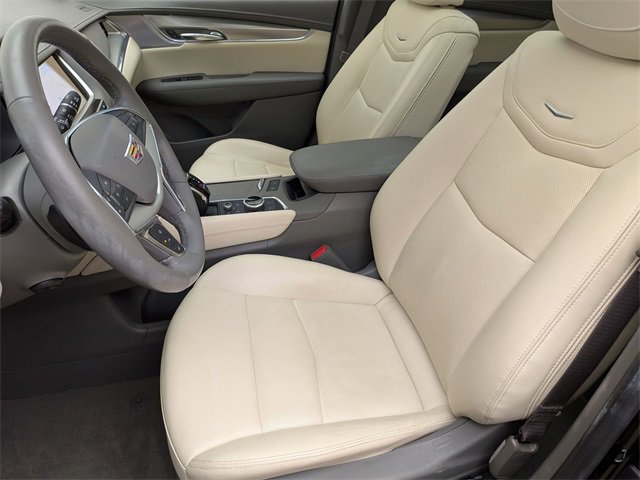 Certified 2023 Cadillac XT5 Premium Luxury w/ Technology Package image 21