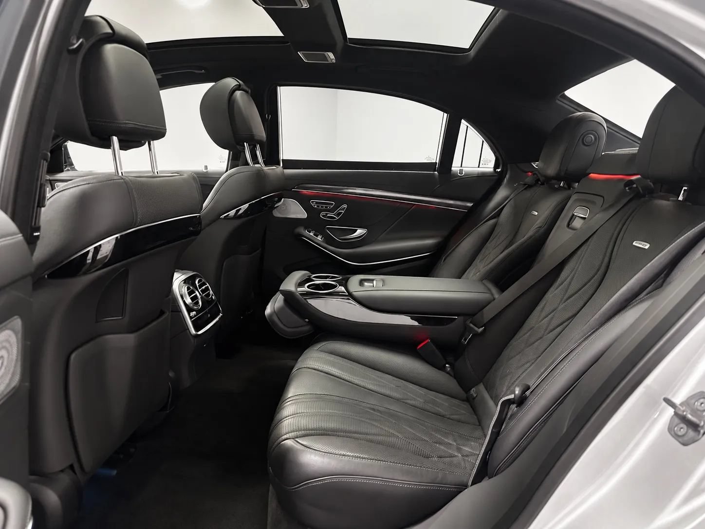 Used 2019 Mercedes-Benz S 63 AMG S 4MATIC Sedan image 15