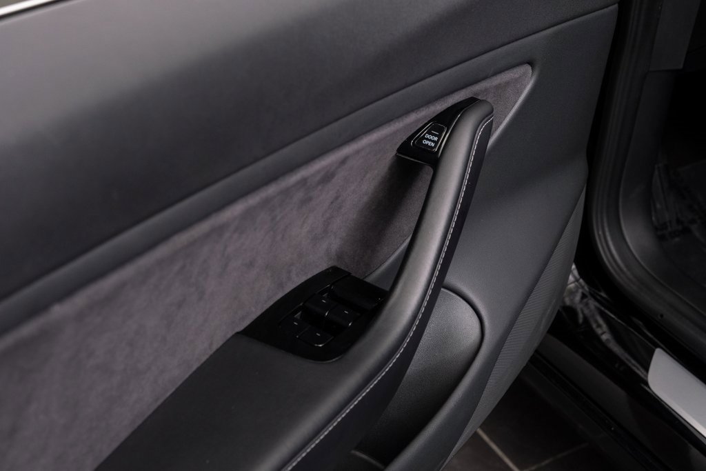 Used 2018 Tesla Model 3 Long Range image 46