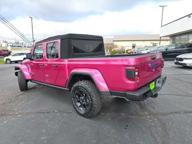 Used 2024 Jeep Gladiator Sport image 4