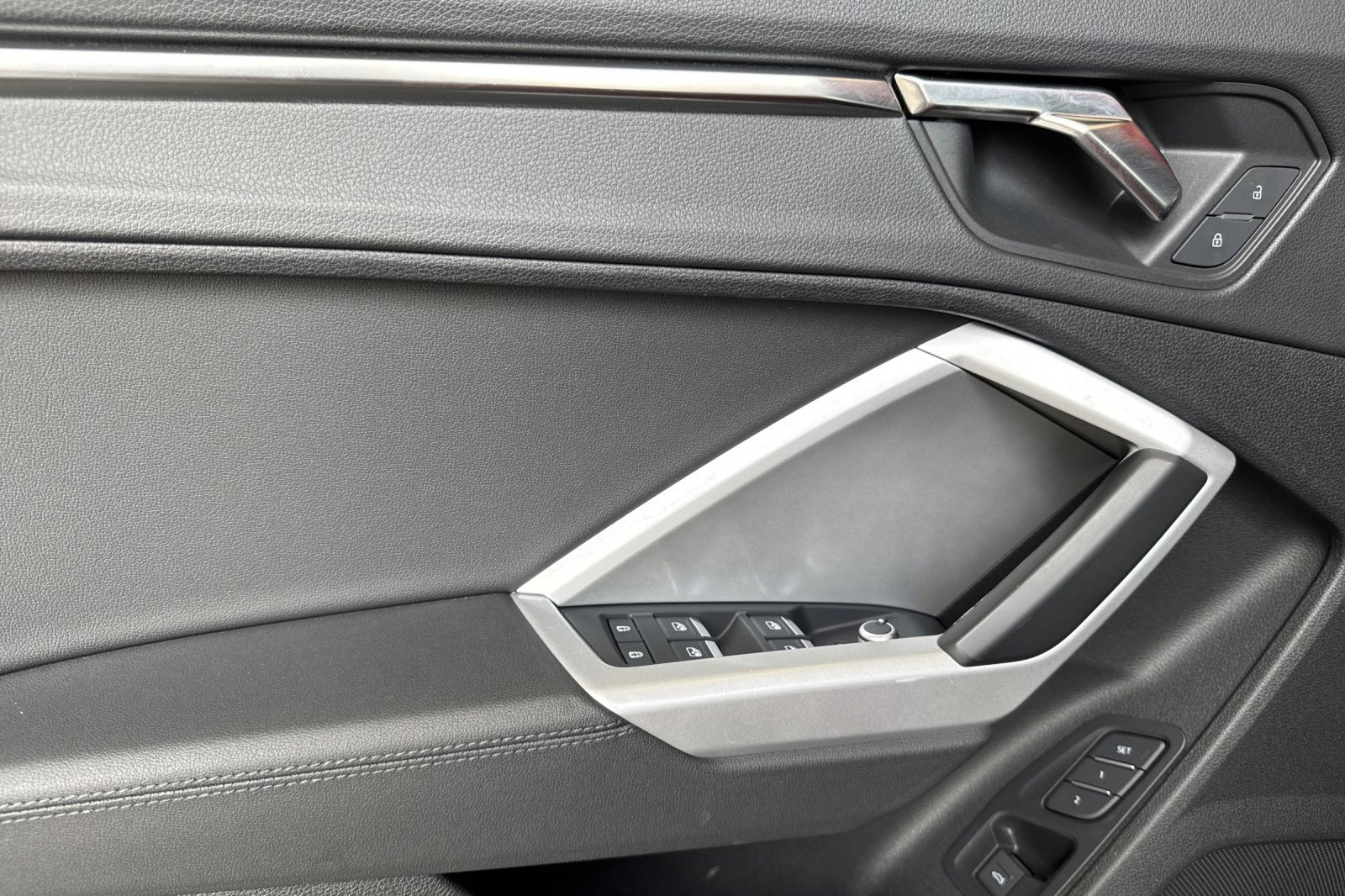 Used 2022 Audi Q3 2.0T Premium image 11