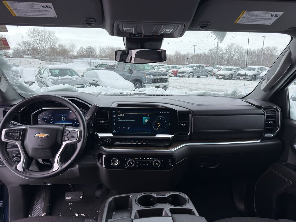 Used 2022 Chevrolet Silverado 1500 LT image 28