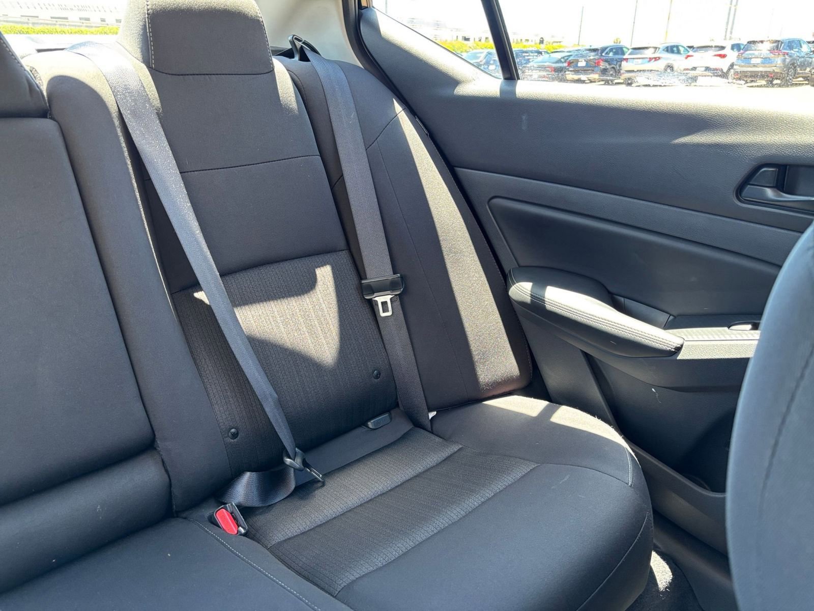 Used 2025 Nissan Altima 2.5 SV FWD image 37