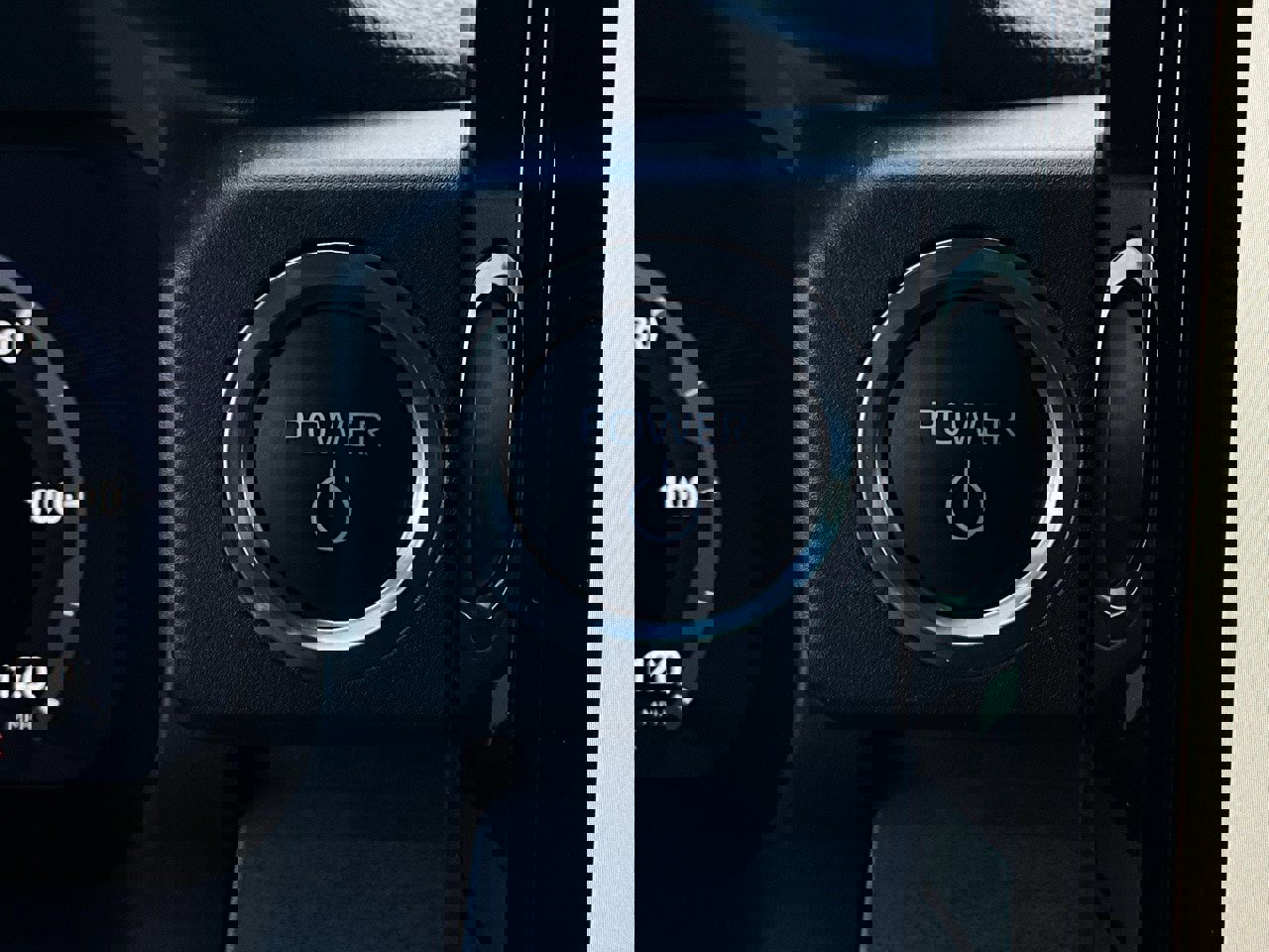 Used 2025 Toyota 4Runner Trailhunter image 37