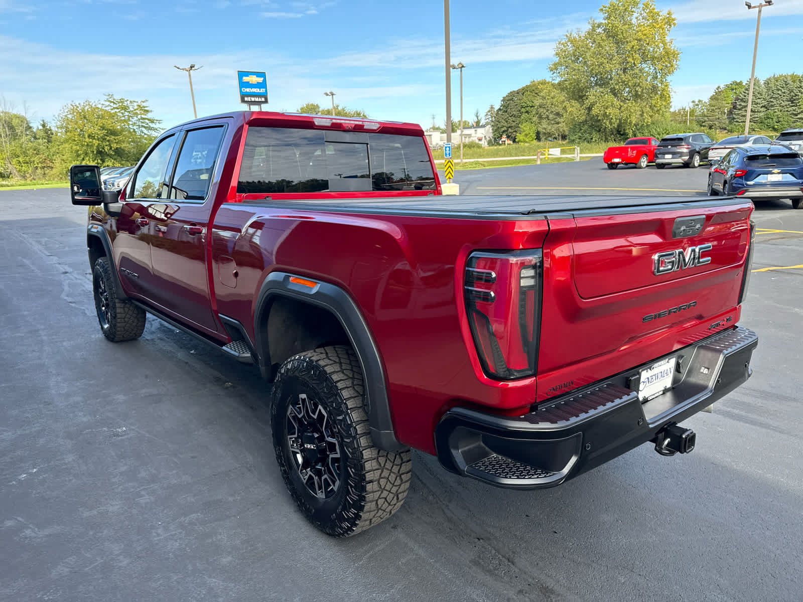 Used 2026 GMC Sierra 2500 AT4X w/ LPO, Black Badging Package AWD/4WD image 11