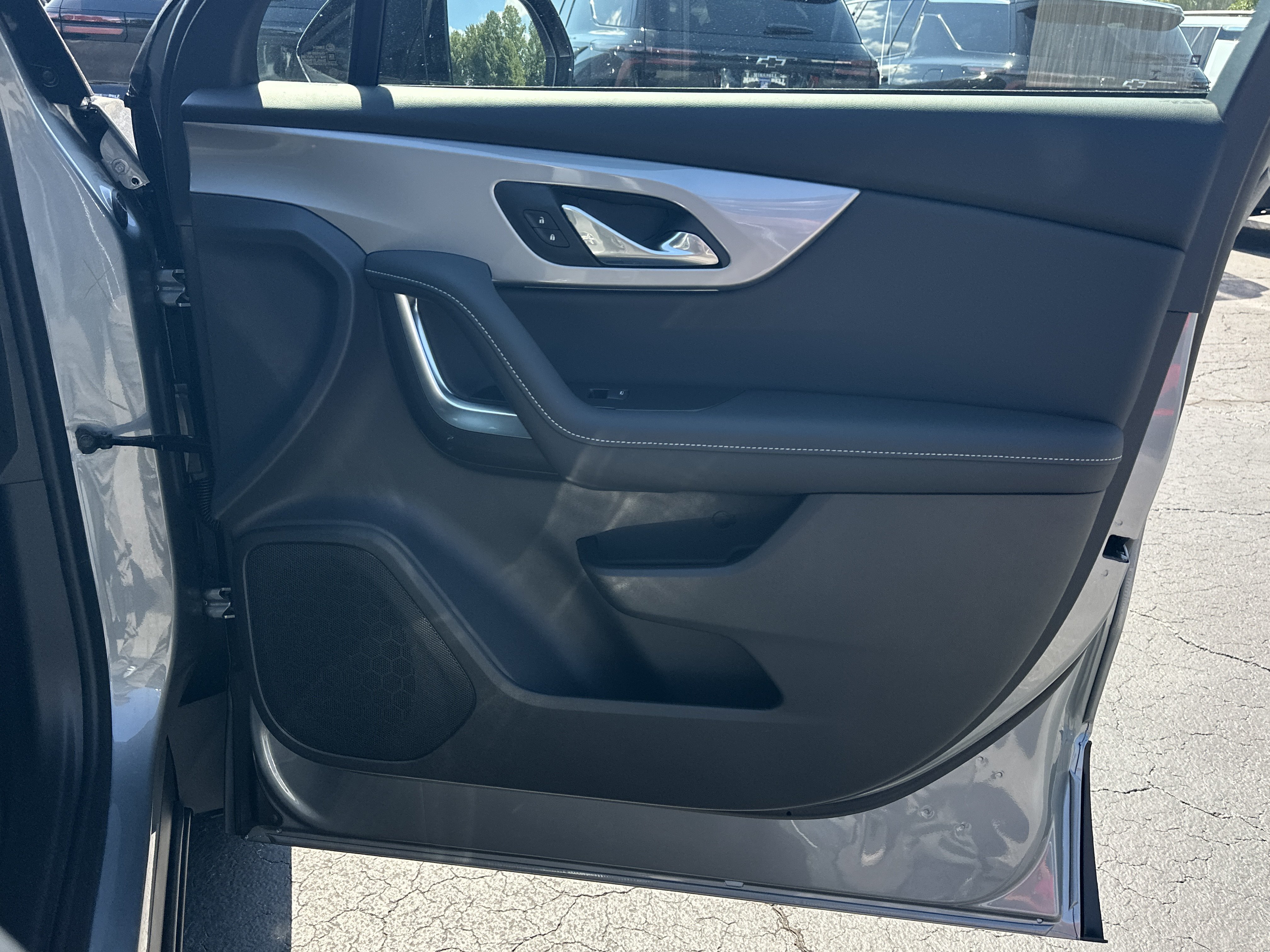 New 2026 Chevrolet Blazer LT w/ Convenience Package FWD image 15