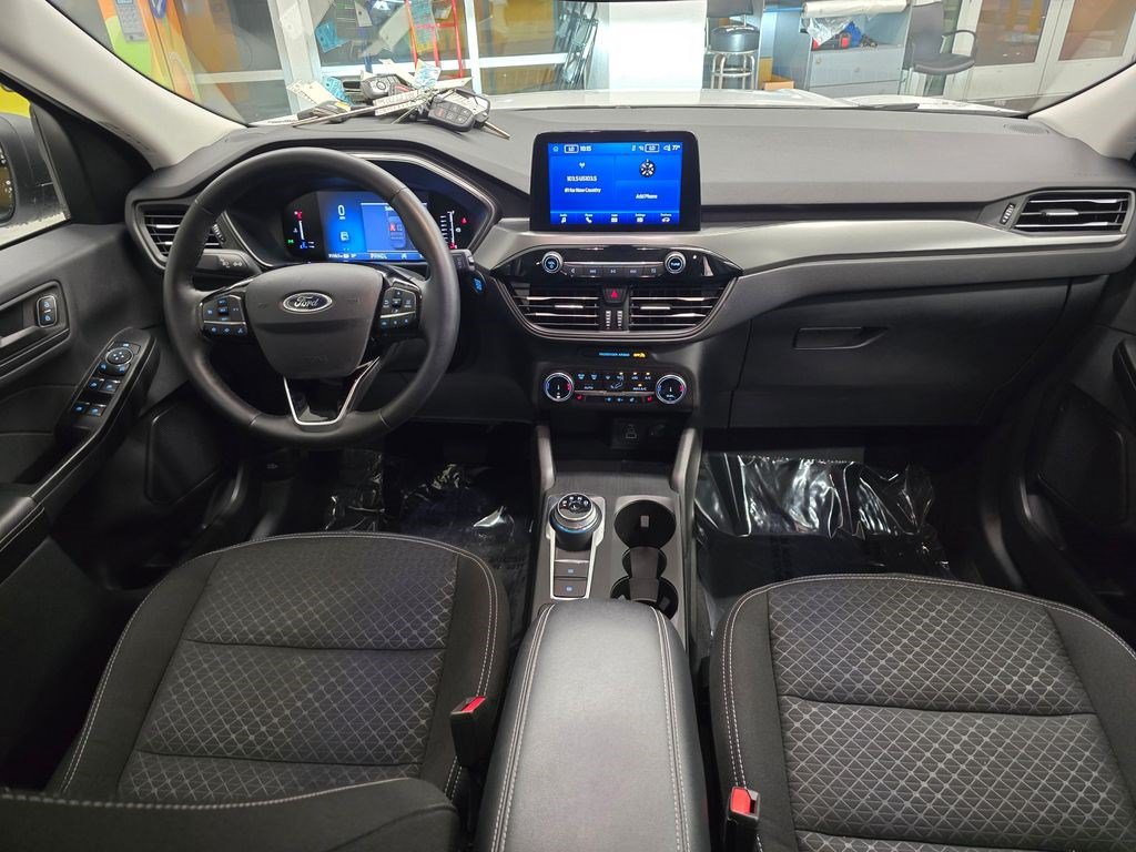 Used 2024 Ford Escape Active AWD/4WD image 30