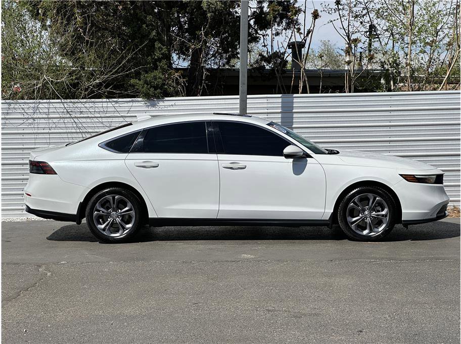 Used 2023 Honda Accord EX image 8
