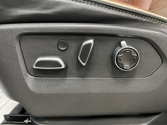 Used 2024 GMC Sierra 3500 Denali Ultimate image 23