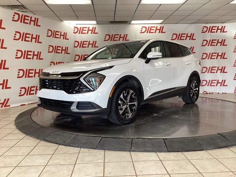 Certified 2024 Kia Sportage EX FWD image 3