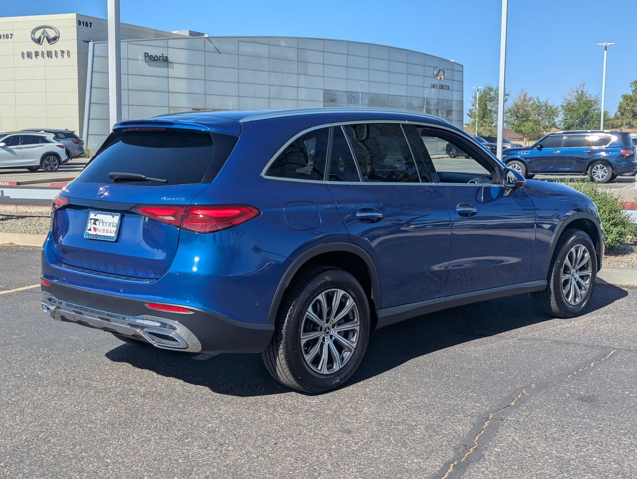 Used 2024 Mercedes-Benz GLC 300 4MATIC image 8