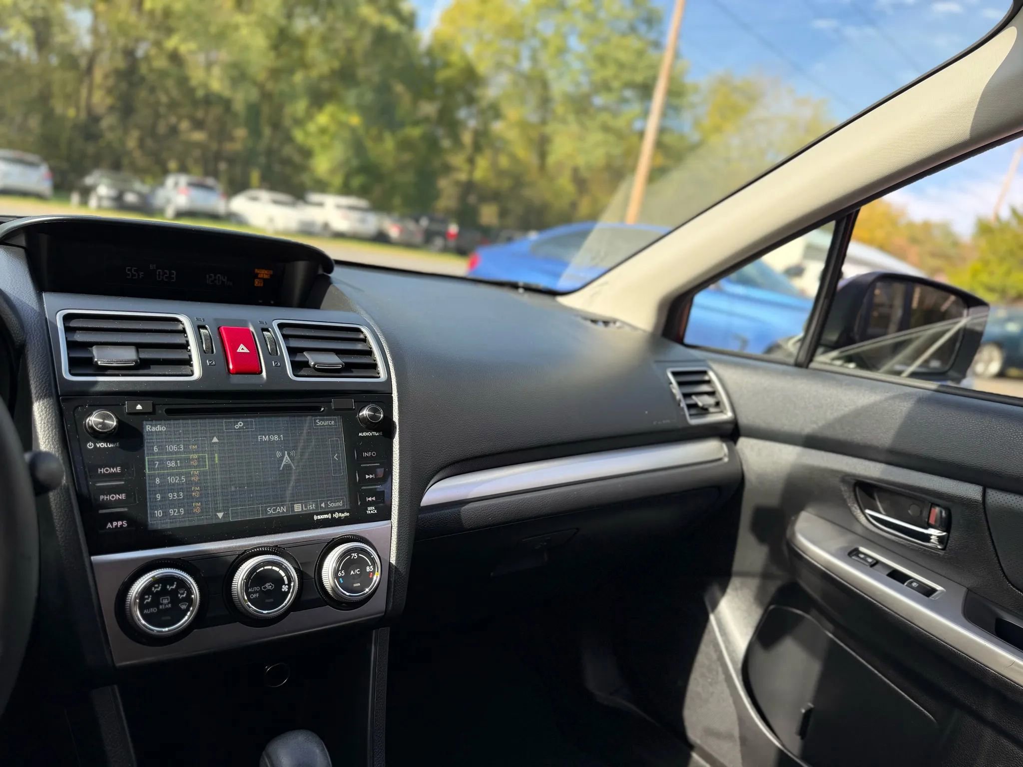 Used 2015 Subaru Impreza 2.0i Limited image 10