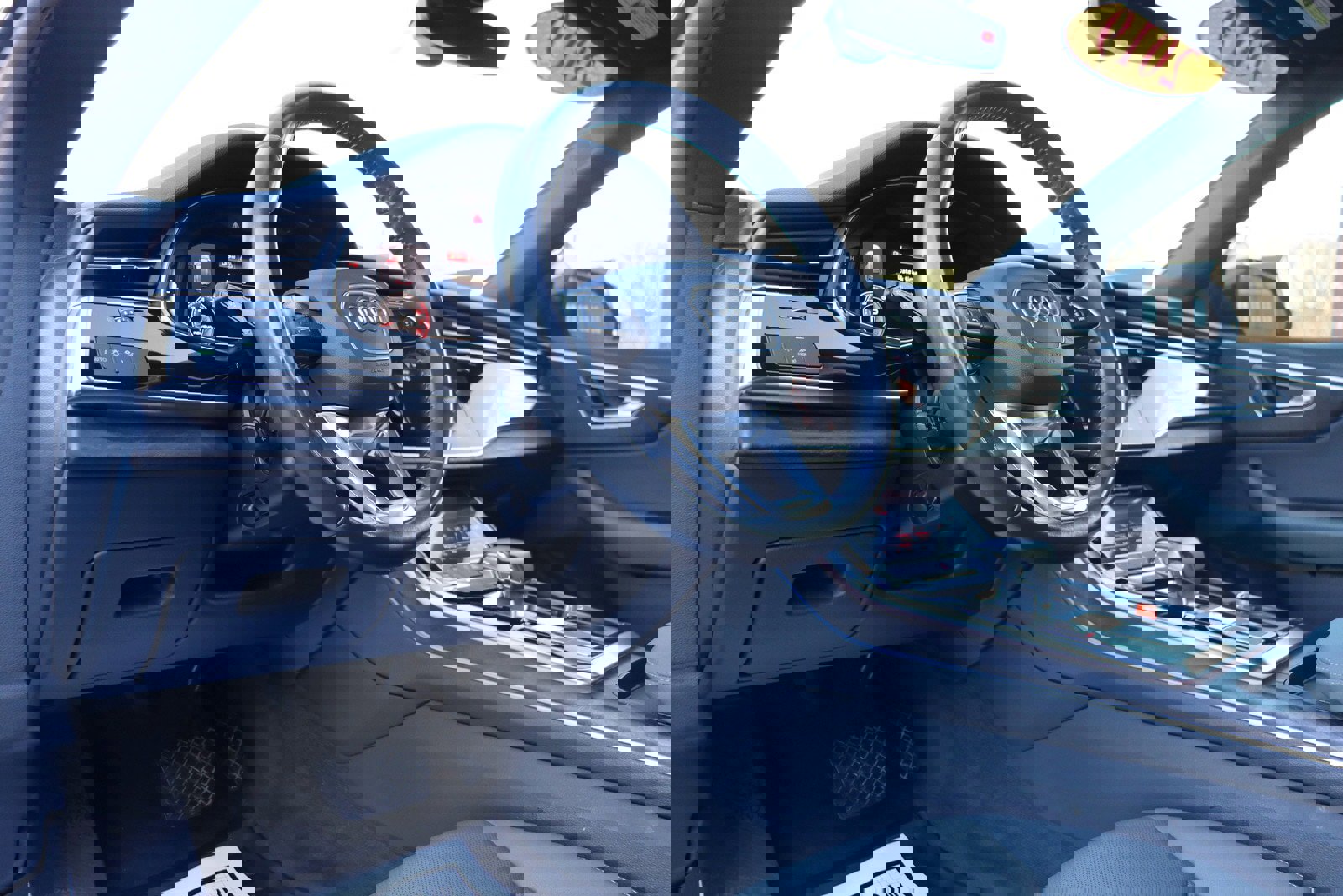 Used 2019 Audi Q8 Premium Plus w/ Premium Plus image 9